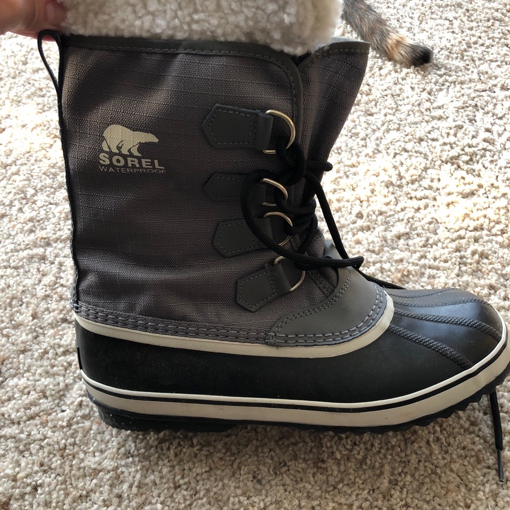 Sorel Waterproof winter boots, size 9 Gently used